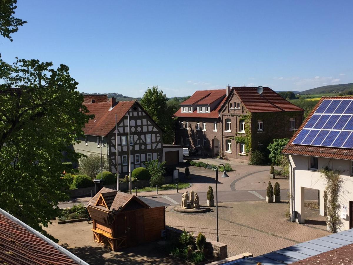 Landgasthof-Hotel Zur Linde Großenlüder 外观 照片